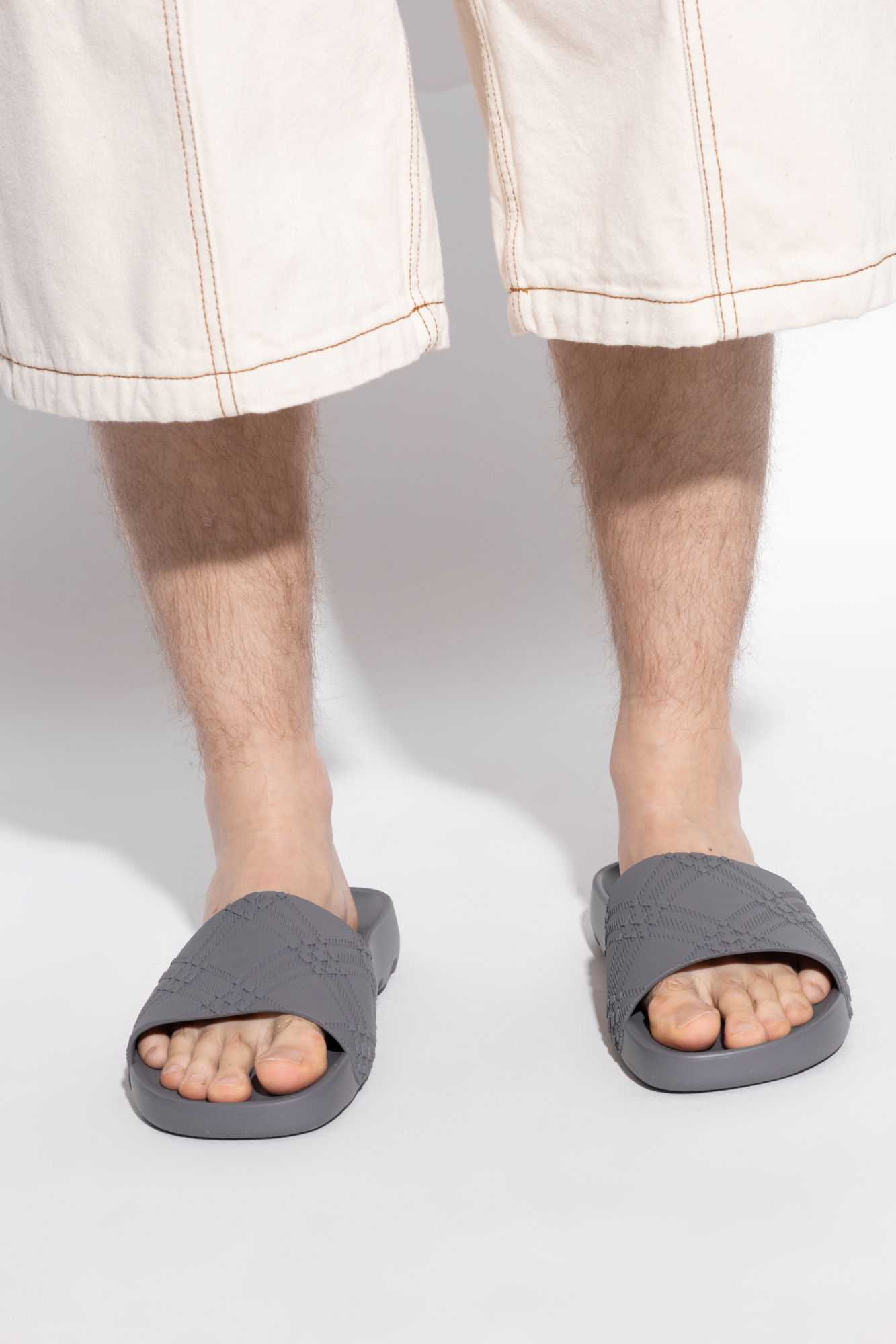 Burberry Flip-flops with logo | Men's Shoes | Vitkac Burberry Flip-flops with logo | Men's Shoes | Vitkac